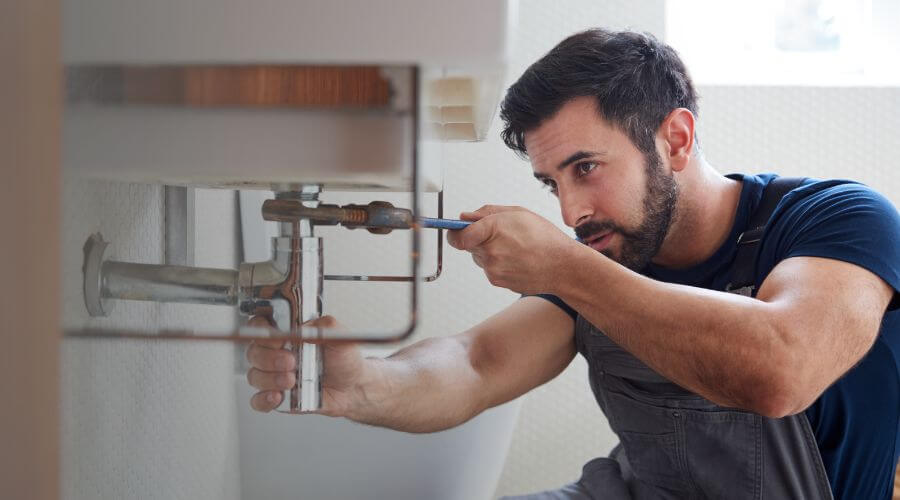 Local tankless water heater installation in Covington, TN
